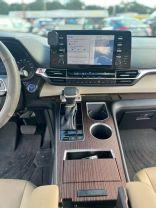 Toyota Sienna - Thumbnail 20