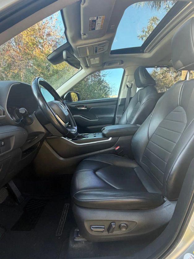 Toyota Highlander - Thumbnail 15