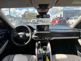 Honda Accord - Thumbnail 16