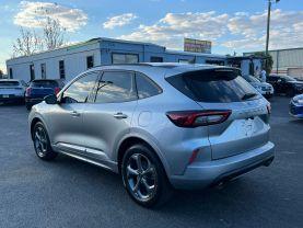 Ford Escape - Thumbnail 6