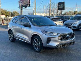 Ford Escape - Thumbnail 2