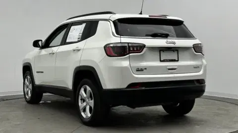 Jeep Compass Latitude - Thumbnail 5