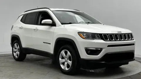 Jeep Compass Latitude - Thumbnail 4