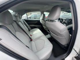 Toyota Camry - Thumbnail 16