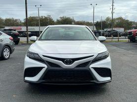 Toyota Camry - Thumbnail 3