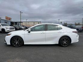 Toyota Camry - Thumbnail 5