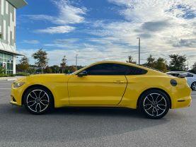 Ford Mustang - Thumbnail 5