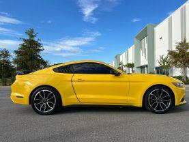Ford Mustang - Thumbnail 9