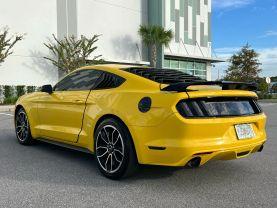 Ford Mustang - Thumbnail 6