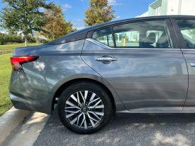 Nissan Altima - Thumbnail 11