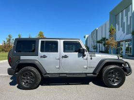 Jeep Wrangler - Thumbnail 9