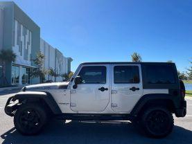 Jeep Wrangler - Thumbnail 5