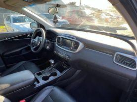 Kia Sorento - Thumbnail 17