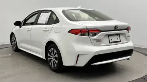 Toyota Corolla Hybrid Le - Thumbnail 5