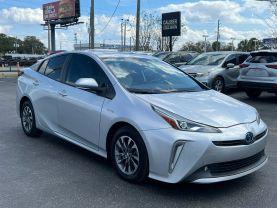 Toyota Prius - Thumbnail 2