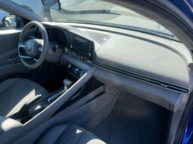 Hyundai Elantra - Thumbnail 19