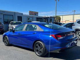 Hyundai Elantra - Thumbnail 6