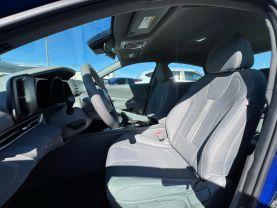 Hyundai Elantra - Thumbnail 12