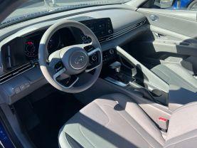 Hyundai Elantra - Thumbnail 11