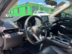 Nissan Altima - Thumbnail 19