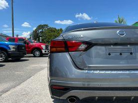 Nissan Altima - Thumbnail 14