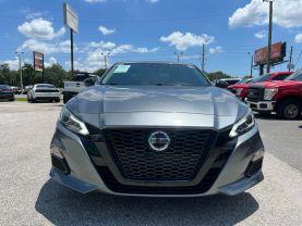 Nissan Altima - Thumbnail 3