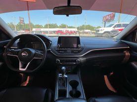 Nissan Altima - Thumbnail 17