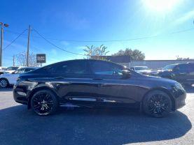 Chrysler 200 - Thumbnail 9