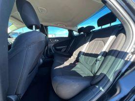 Chrysler 200 - Thumbnail 14