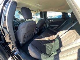 Chrysler 200 - Thumbnail 13