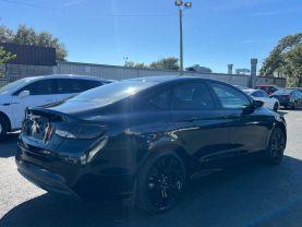 Chrysler 200 - Thumbnail 8