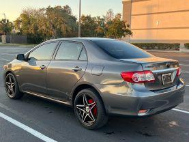 Toyota Corolla - Thumbnail 6