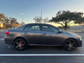 Toyota Corolla - Thumbnail 9