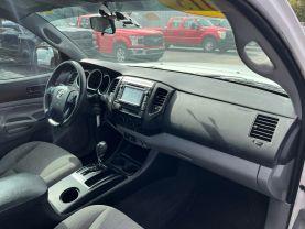 Toyota Tacoma Access Cab - Thumbnail 14