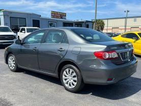 Toyota Corolla - Thumbnail 6