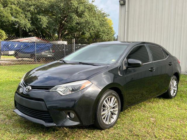 Toyota Corolla - View 1