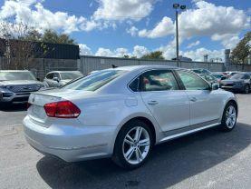 Volkswagen Passat - Thumbnail 8