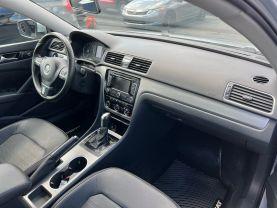 Volkswagen Passat - Thumbnail 18