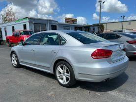 Volkswagen Passat - Thumbnail 6