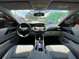 Honda Accord - Thumbnail 15