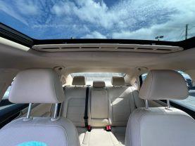 Volkswagen Passat - Thumbnail 15