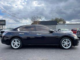 Nissan Maxima - Thumbnail 8