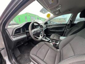 Hyundai Elantra - Thumbnail 17