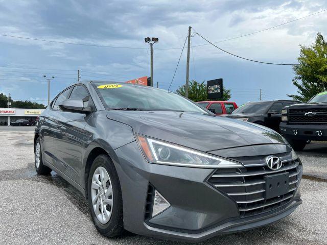 Hyundai Elantra - View 1