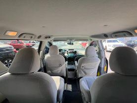Toyota Sienna - Thumbnail 18