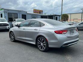 Chrysler 200 - Thumbnail 6