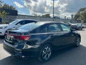 Kia Forte - Thumbnail 8