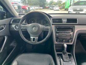 Volkswagen Passat - Thumbnail 18