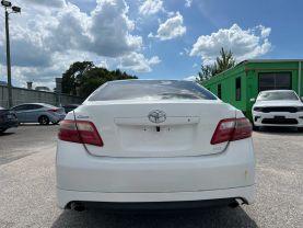 Toyota Camry - Thumbnail 6