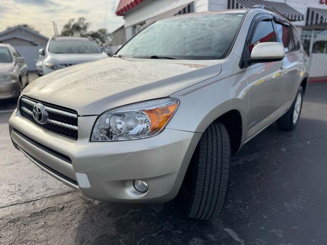 TOYOTA RAV4 - Thumbnail 3